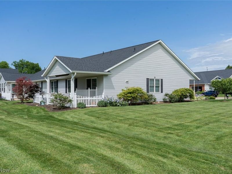 2765 Doral Circle SE, Massillon, OH 44646 Photo 6