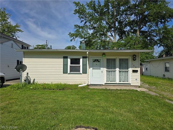 169 Boston Avenue , Elyria, OH 44035