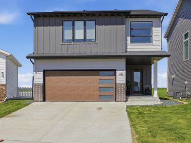 1186 Albert Court W, West Fargo, ND 58078