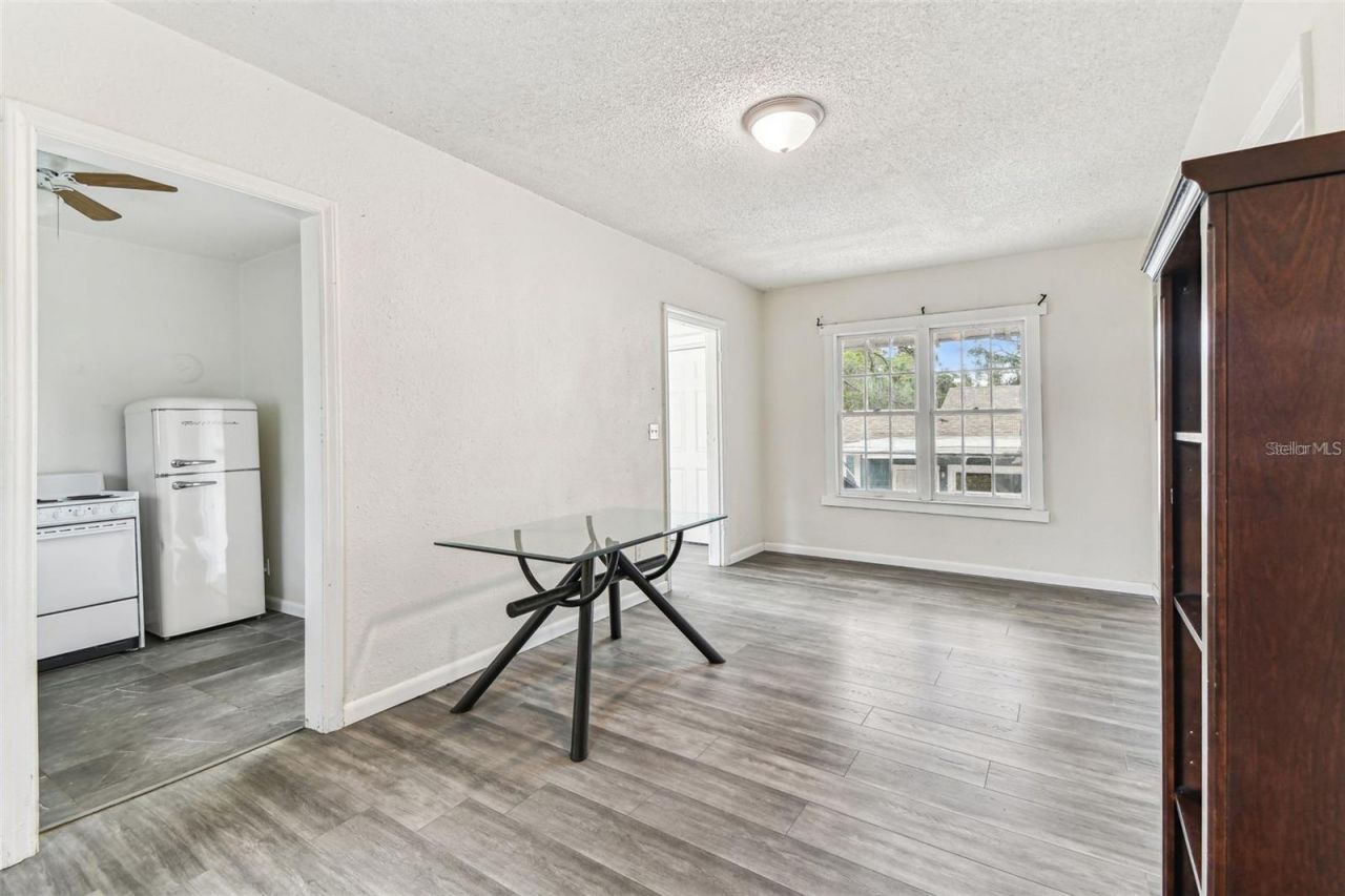 2329 7th Street S, Saint Petersburg, FL 33705 Photo