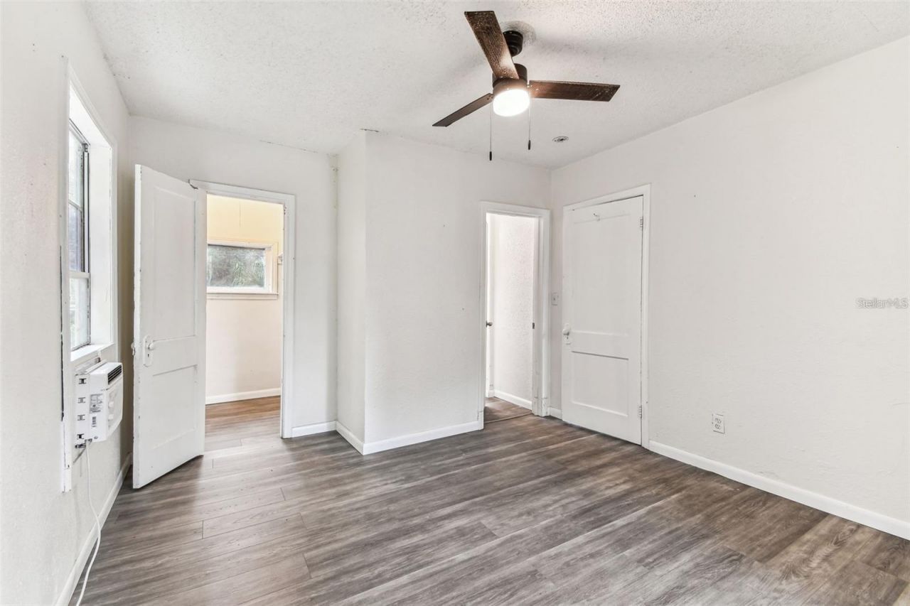 2329 7th Street S, Saint Petersburg, FL 33705 Photo