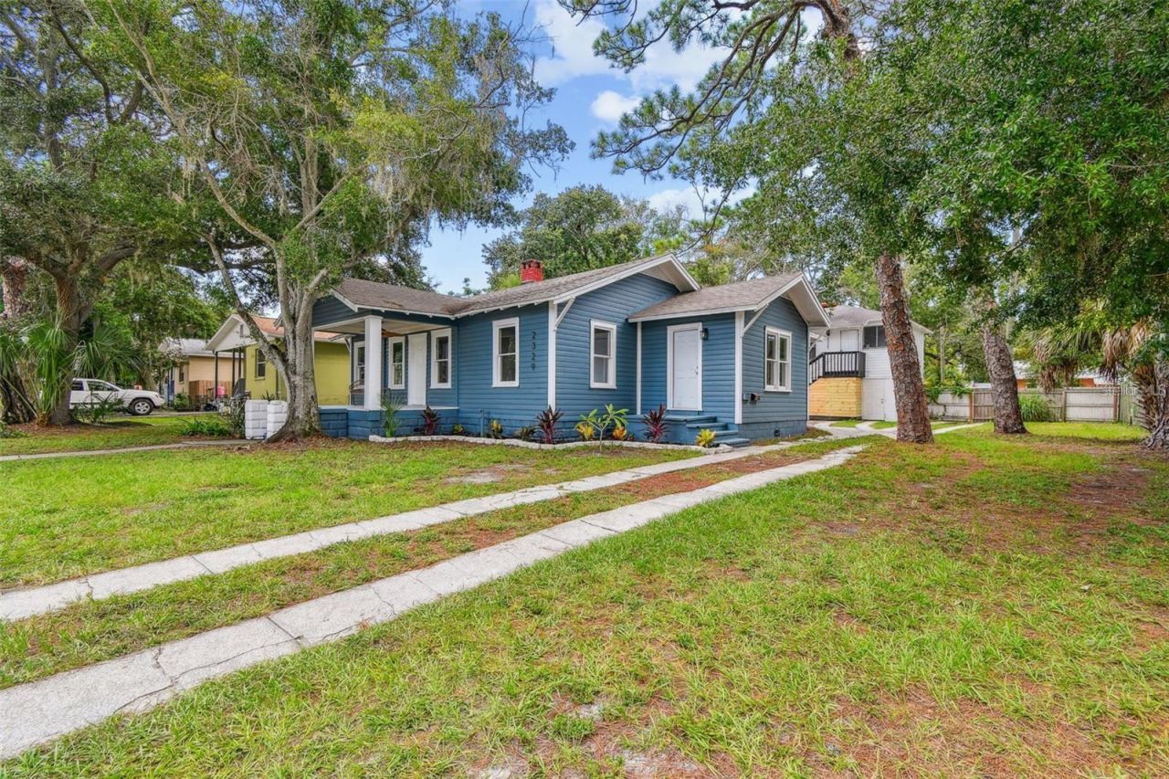2329 7th Street S, Saint Petersburg, FL 33705 Photo