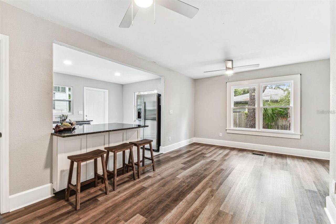 2329 7th Street S, Saint Petersburg, FL 33705 Photo