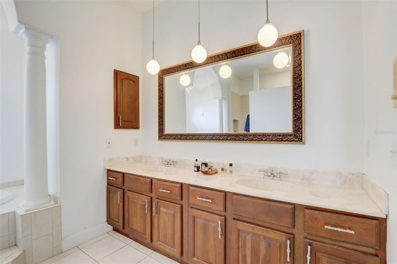 7650 Partridge Street Circle , Bradenton, FL 34202 Photo