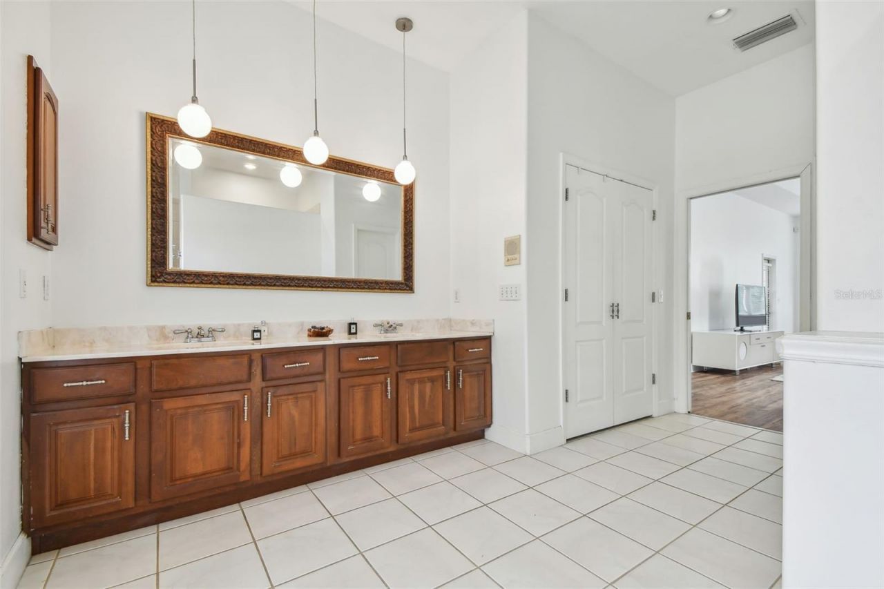 7650 Partridge Street Circle, Bradenton, FL 34202 Photo