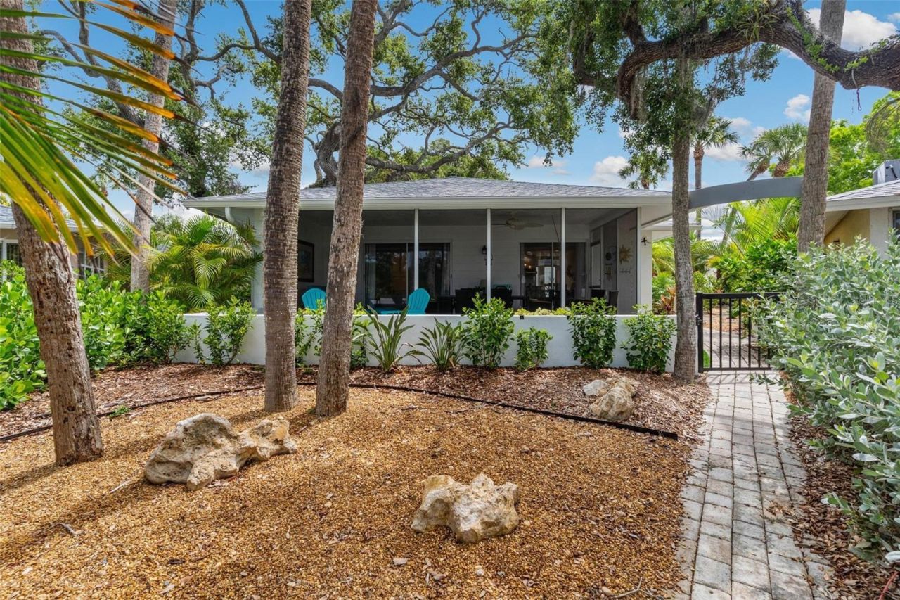 1229 Moonmist Circle , Unit P6, Sarasota, FL 34242 Photo