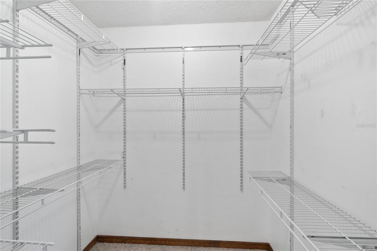 9109 Queen Elizabeth Court , Orlando, FL 32818 Photo