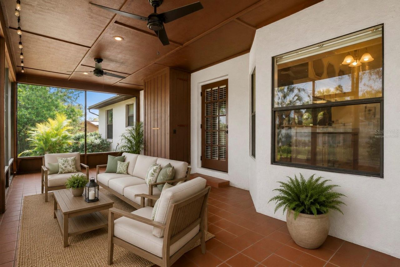9109 Queen Elizabeth Court , Orlando, FL 32818 Photo