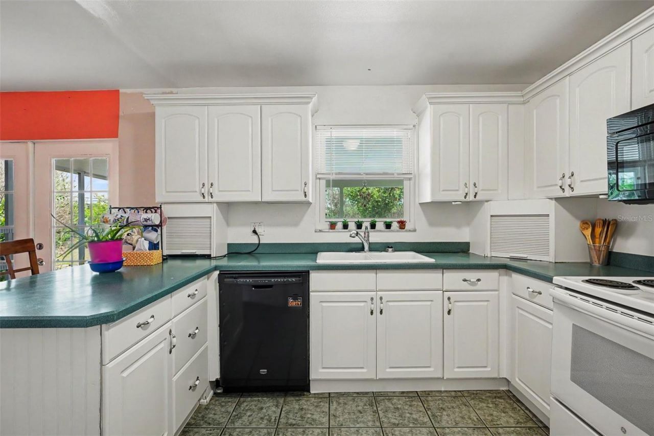 335 Tracy Way , Lakeland, FL 33809 Photo
