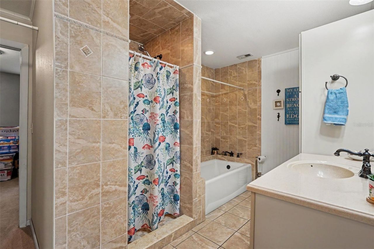 335 Tracy Way , Lakeland, FL 33809 Photo