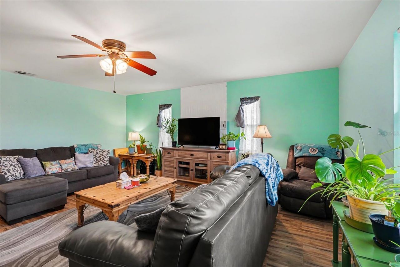 335 Tracy Way , Lakeland, FL 33809 Photo