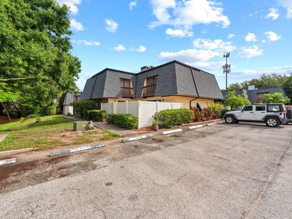 8118 OAK TRACE WAY , Unit C, TAMPA, FL 33634