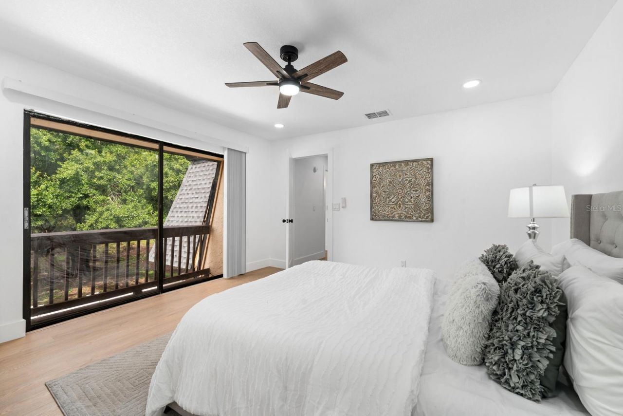 8118 Oak Trace Way , Unit C, Tampa, FL 33634 Photo