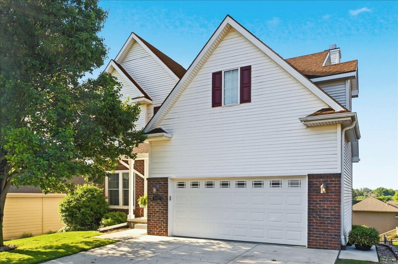 4817 Cedarbrook Drive, Council Bluffs, IA 51503 Main Photo