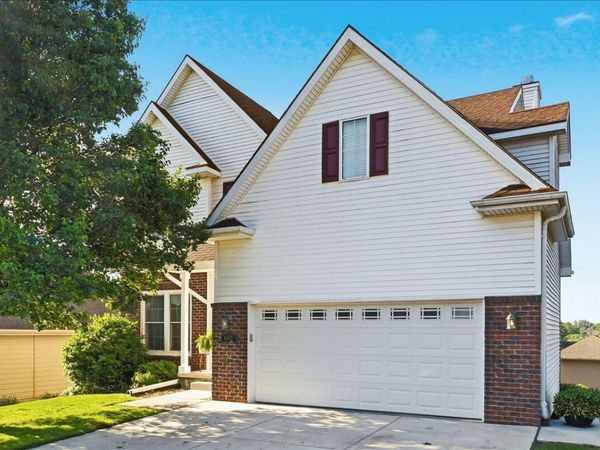 4817 CEDARBROOK Drive, COUNCIL BLUFFS, IA 51503