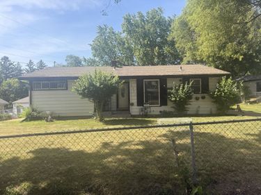 2021 Loomis Street, ROCKFORD, IL 61102