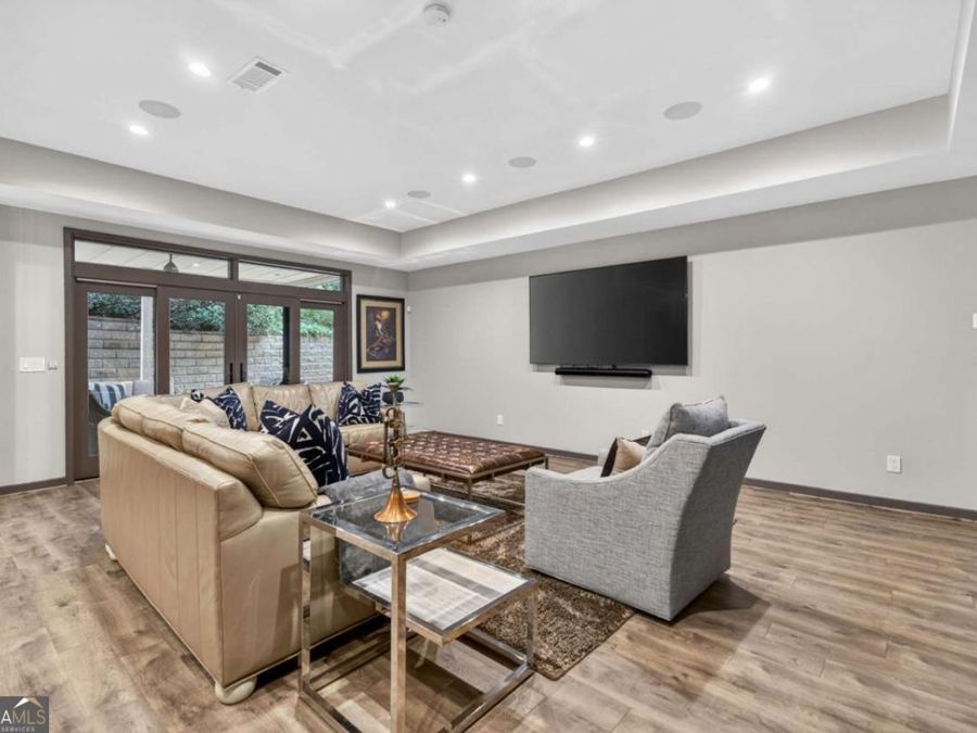 Property Image 63