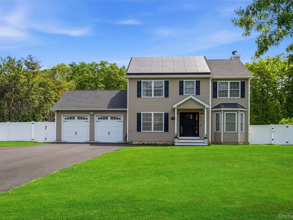 587 Blue Point Road , Holtsville, NY 11742