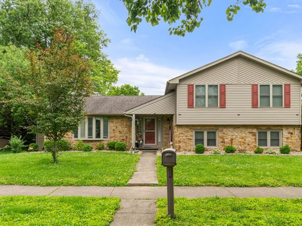 1031 Parkside Drive , Columbus, IN 47203