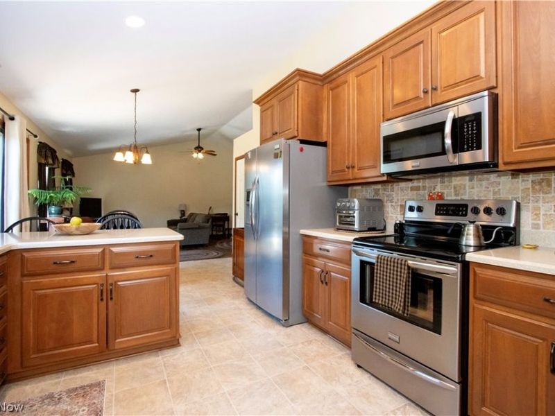 848 Hemlock Trail, Orrville, OH 44667 Photo 11