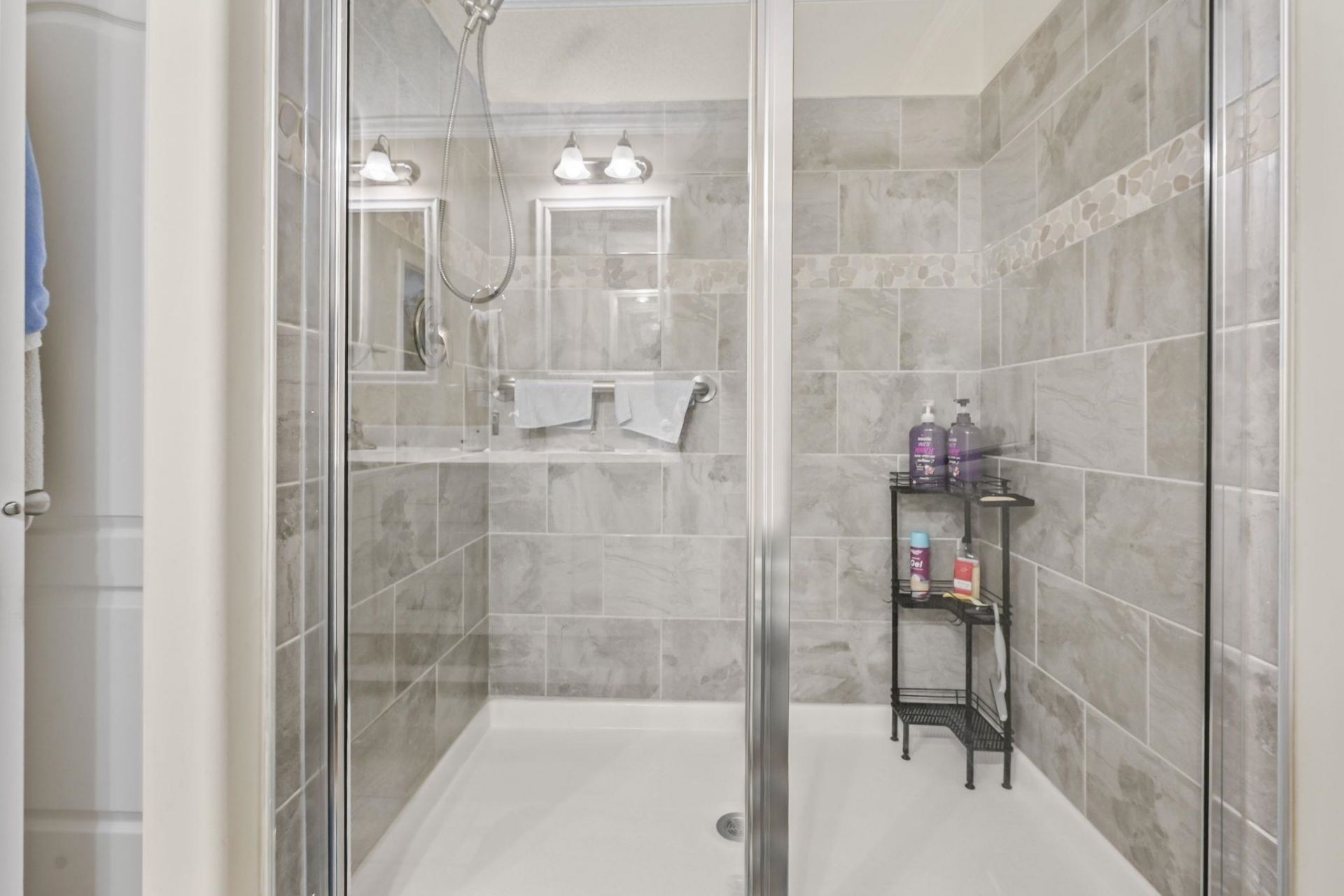1777 Fairbanks Dr. Photo 14