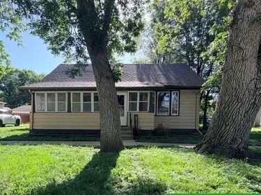 206 S 2nd Street, Cedar Bluffs, NE 68015