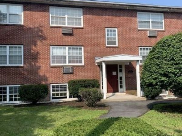 300 Main Street, Unit 10, Woburn, MA 01801
