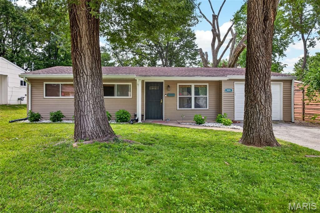 9818 Tanbark Lane , Saint Louis, MO 63134 Main Photo