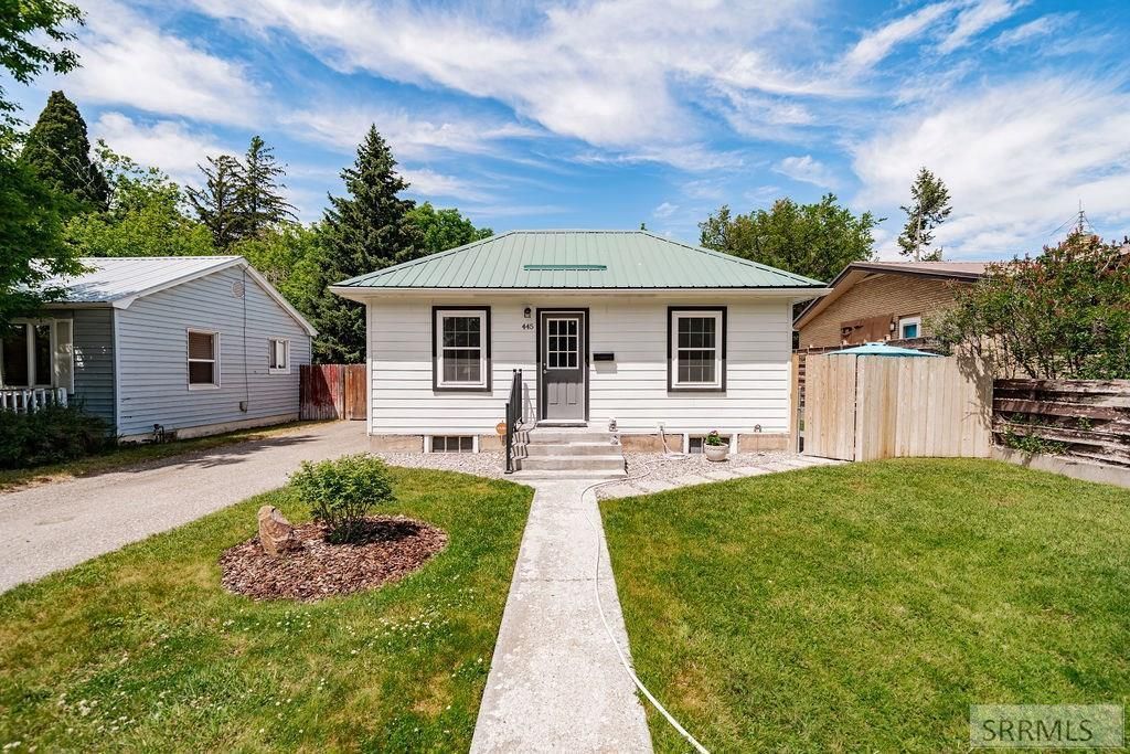 445 6th Street, Idaho Falls, ID 83401 Main Photo