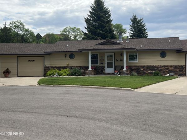 1006 RIVERVIEW COURT, Unit 1006, Watertown, SD 57201