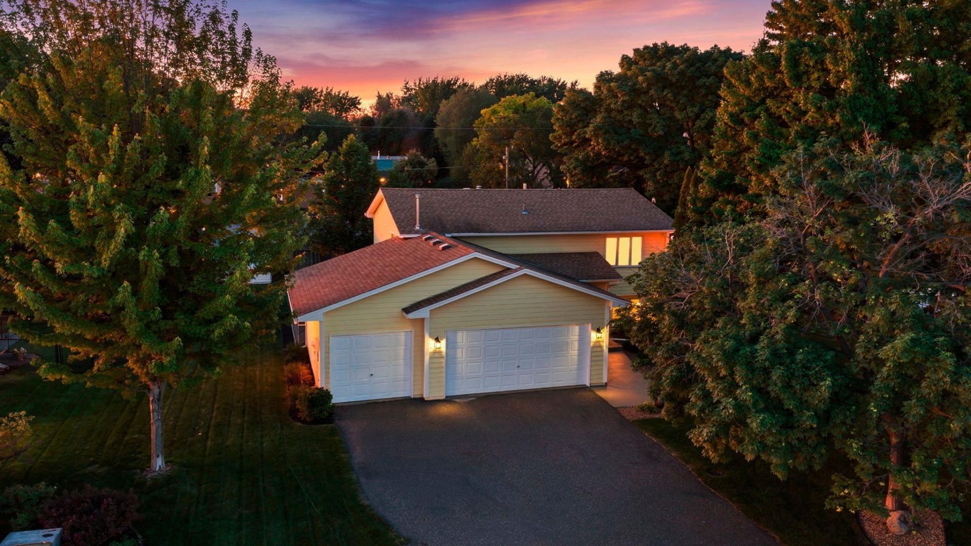 11721 Colorado Avenue N, Champlin, MN 55316 Main Photo