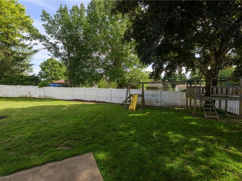 1310 Nottingham Square NE, Bolivar, OH 44612 Photo 8