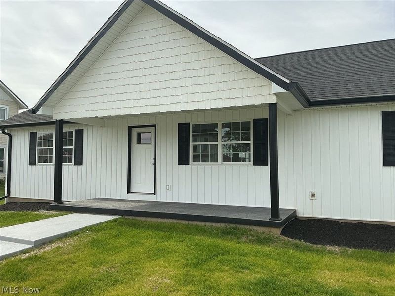 165 W 3rd Street , Frazeysburg, OH 43822 Photo 4