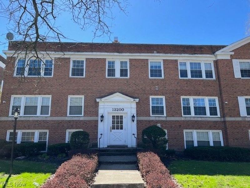 13200 Fairhill Road , Shaker Heights, OH 44120 Photo 4
