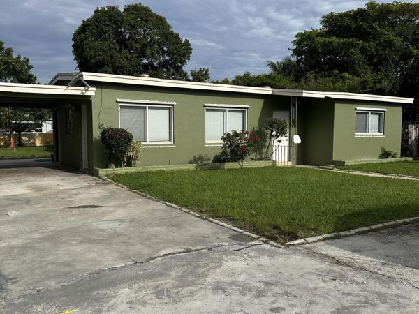 2202 NE 3rd Street, Boynton Beach, FL 33435