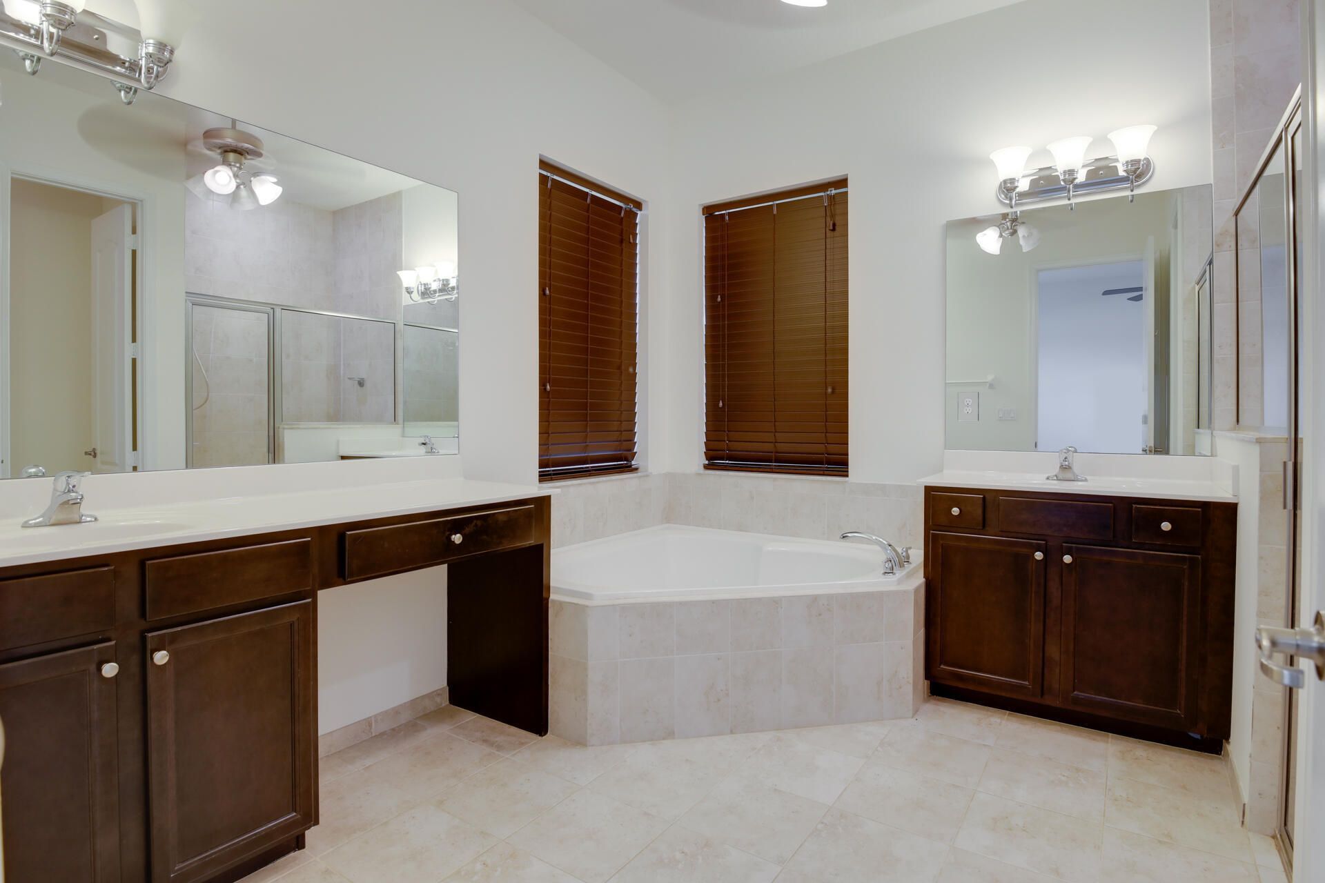 8985 Gulf Run Way, Lake Worth, FL 33467 Photo