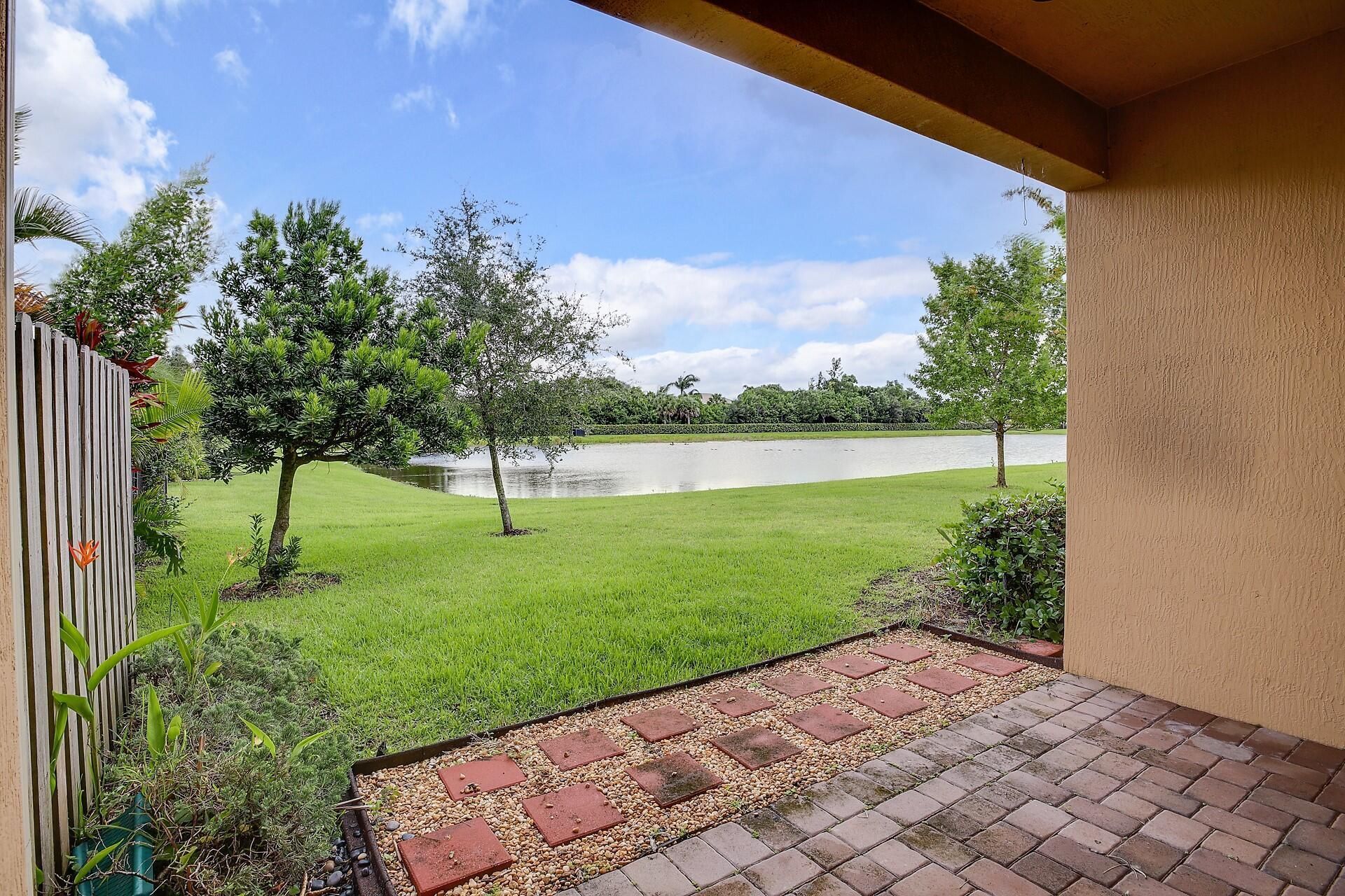 8985 Gulf Run Way, Lake Worth, FL 33467 Photo