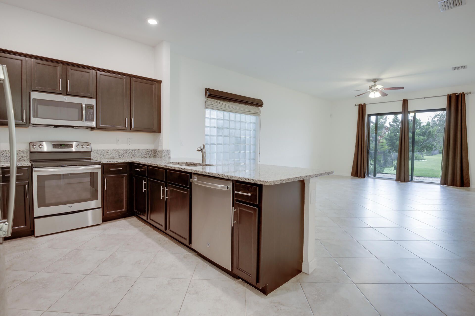 8985 Gulf Run Way, Lake Worth, FL 33467 Photo