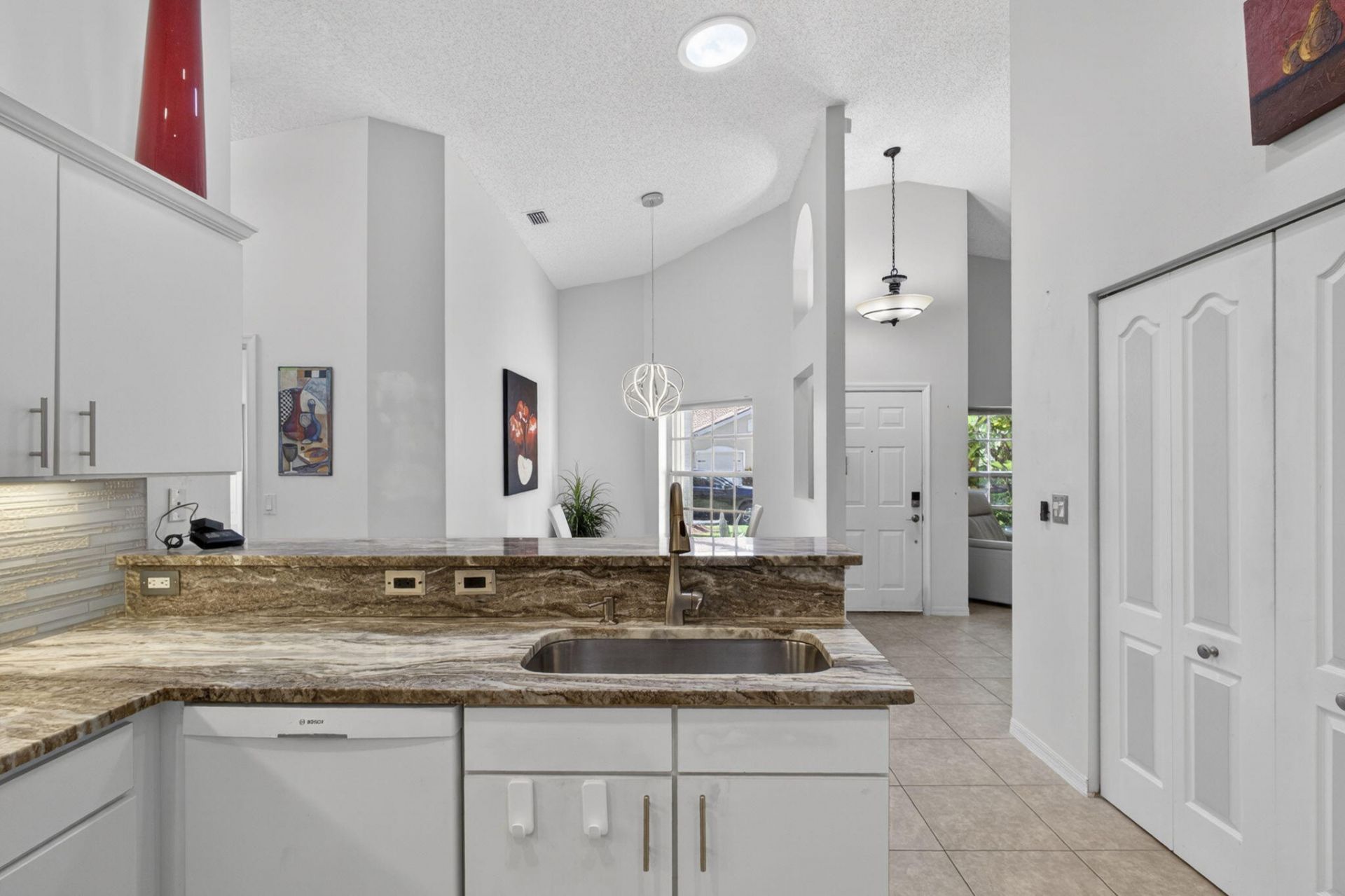 9461 Bridgeport Drive, West Palm Beach, FL 33411 Photo