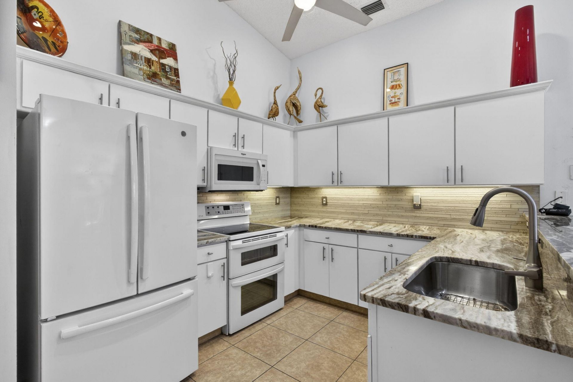 9461 Bridgeport Drive, West Palm Beach, FL 33411 Photo