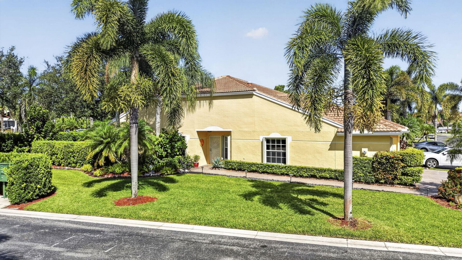 9461 Bridgeport Drive, West Palm Beach, FL 33411 Photo