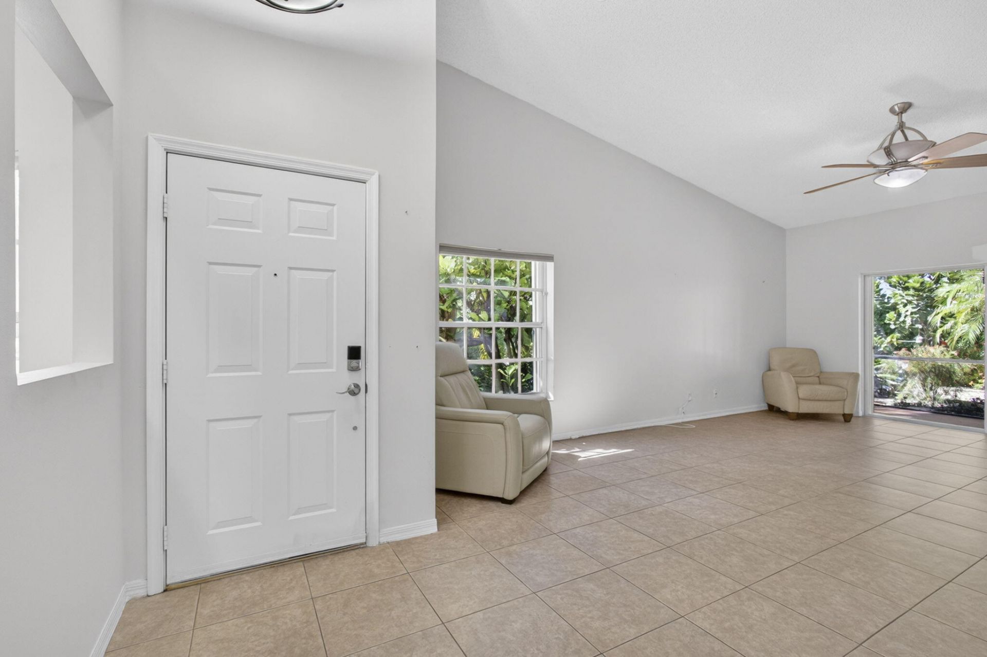 9461 Bridgeport Drive, West Palm Beach, FL 33411 Photo