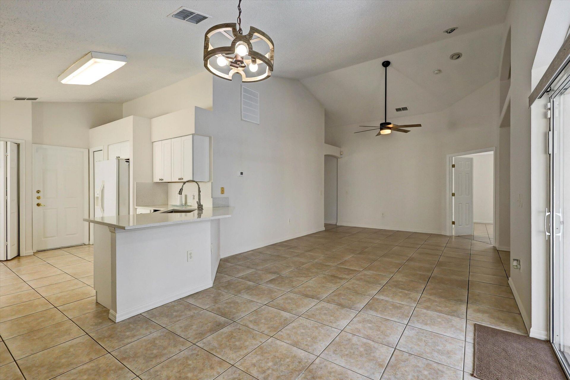 1175 Jaybee Avenue, Davenport, FL 33897 Photo