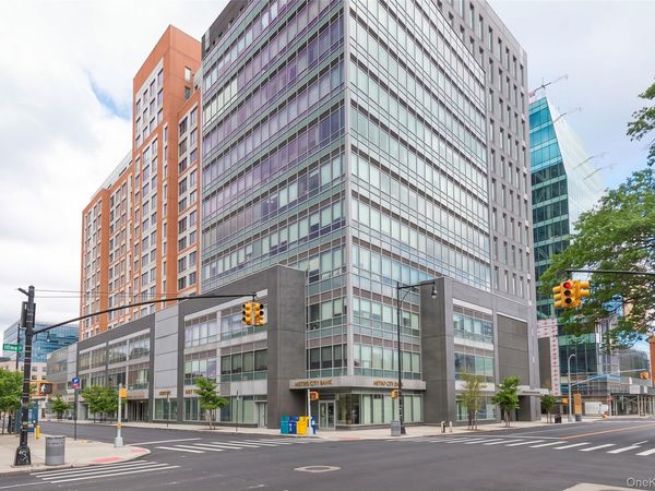 3808 Union Street, Unit 11A, Flushing, NY 11354