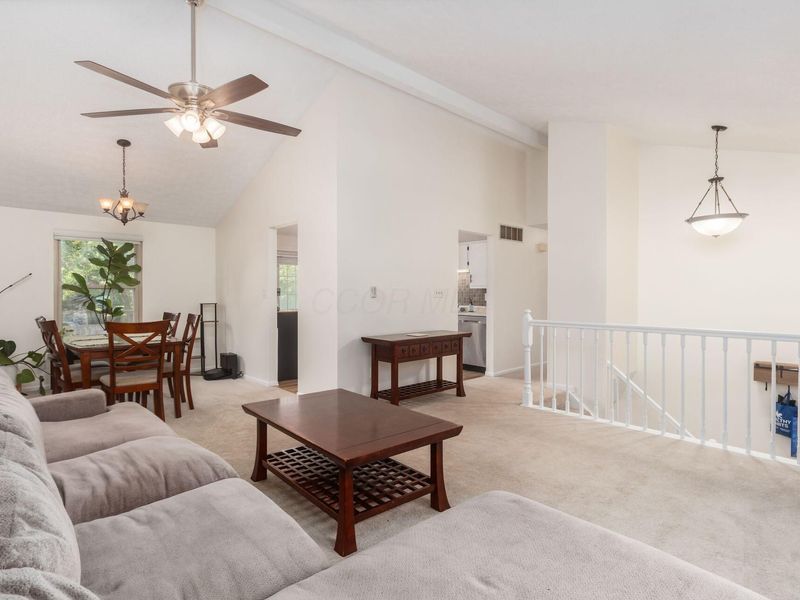 3671 Dinsmore Castle Drive, Columbus, OH 43221 Photo 11