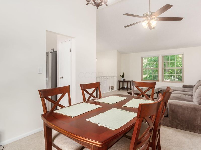 3671 Dinsmore Castle Drive, Columbus, OH 43221 Photo 13