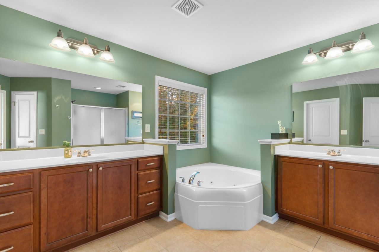 60 Summerlight Dr.  Photo 16