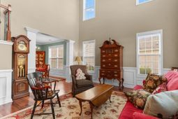 60 Summerlight Dr.  photo 4
