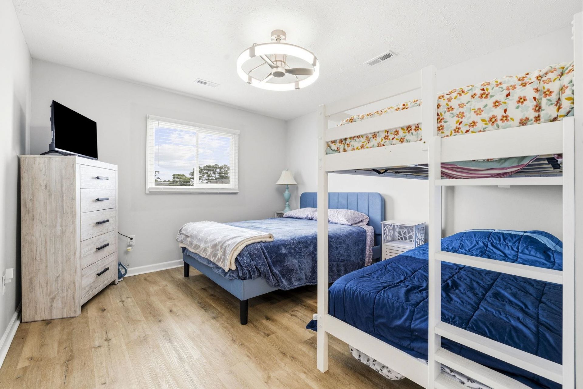 1600 Deer Creek Rd.  Photo 11