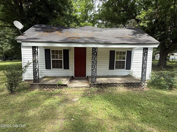 930 N Monroe Avenue , Brownsville, TN 38012